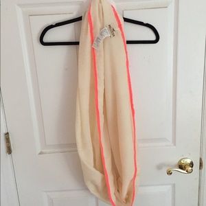 Hollister infinity scarf